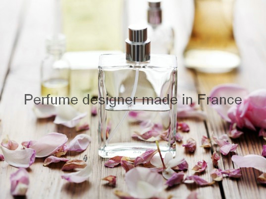 perfume-bottle-designed-with-flowers.jpg